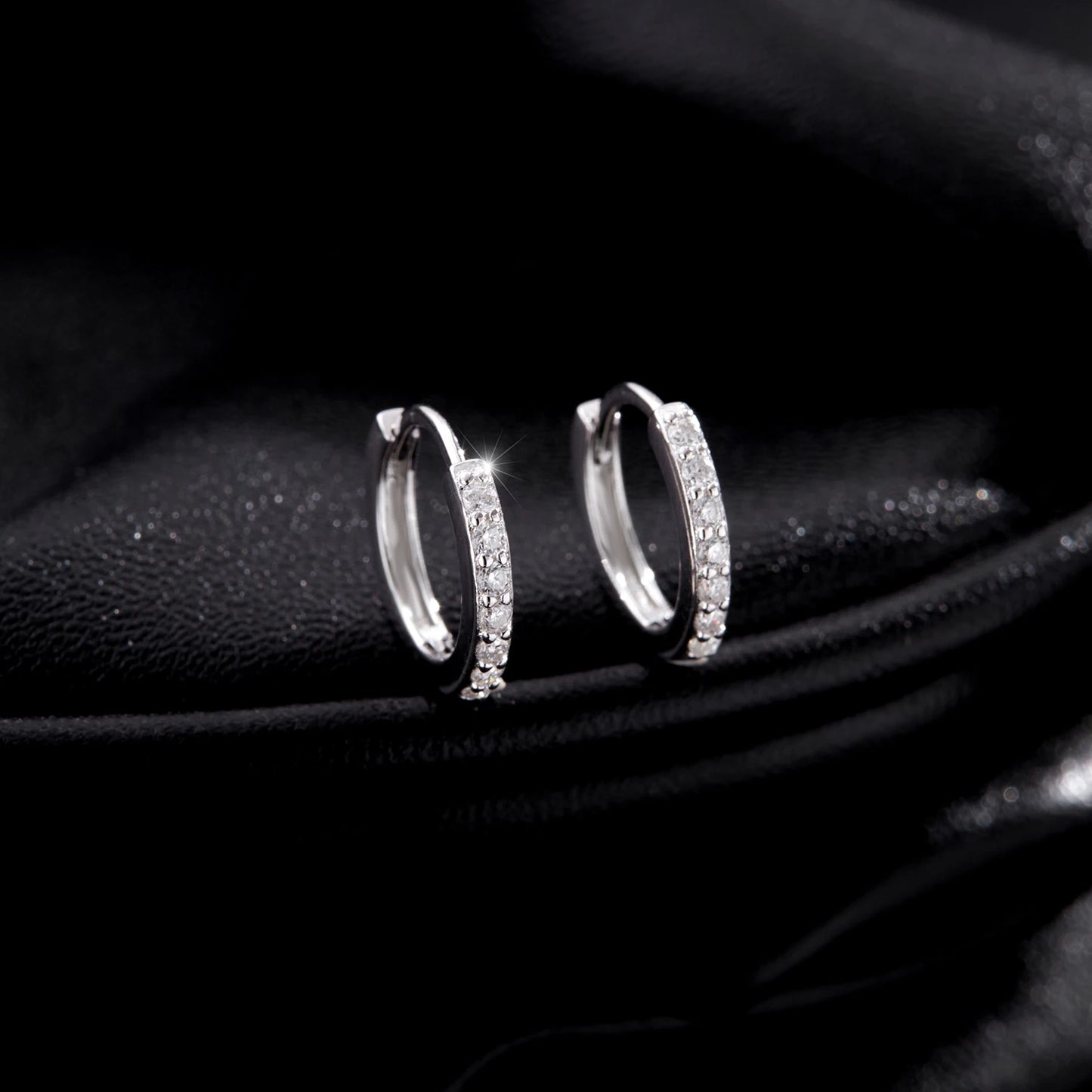 Gleam Edge Earrings