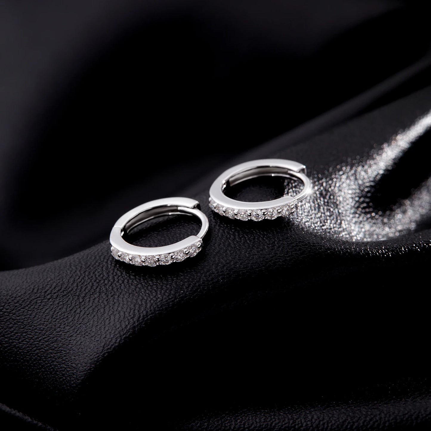 Gleam Edge Earrings